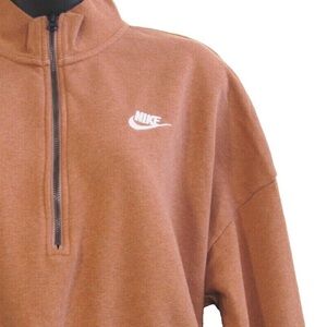 Nike Sportswear Phoenix Fleece
Women's 1/2-Zip Cropped Sweatshirt
